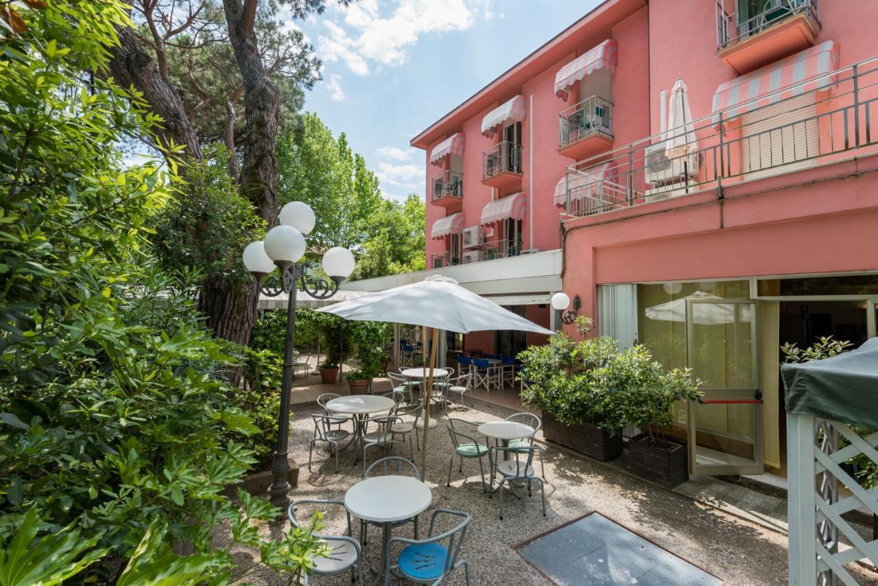Hotel Villa Rosa チェゼナーティコ エクステリア 写真