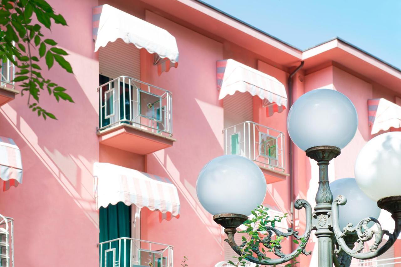 Hotel Villa Rosa チェゼナーティコ エクステリア 写真