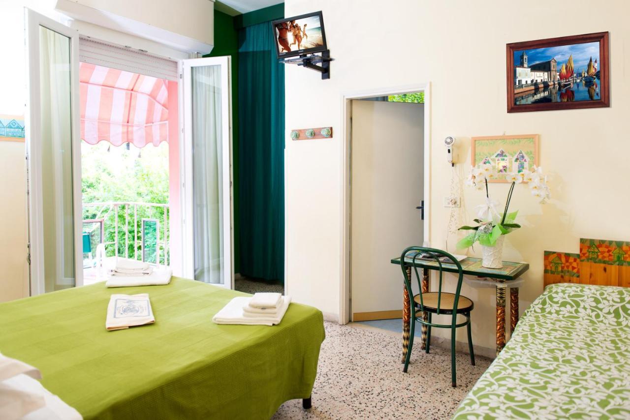 Hotel Villa Rosa チェゼナーティコ エクステリア 写真
