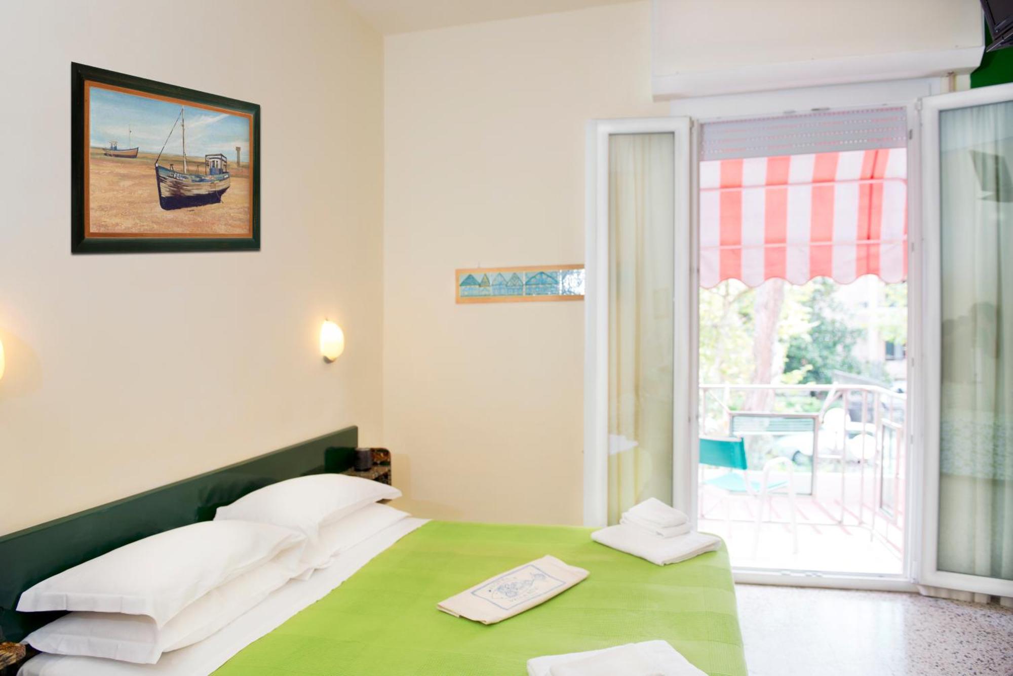 Hotel Villa Rosa チェゼナーティコ 部屋 写真